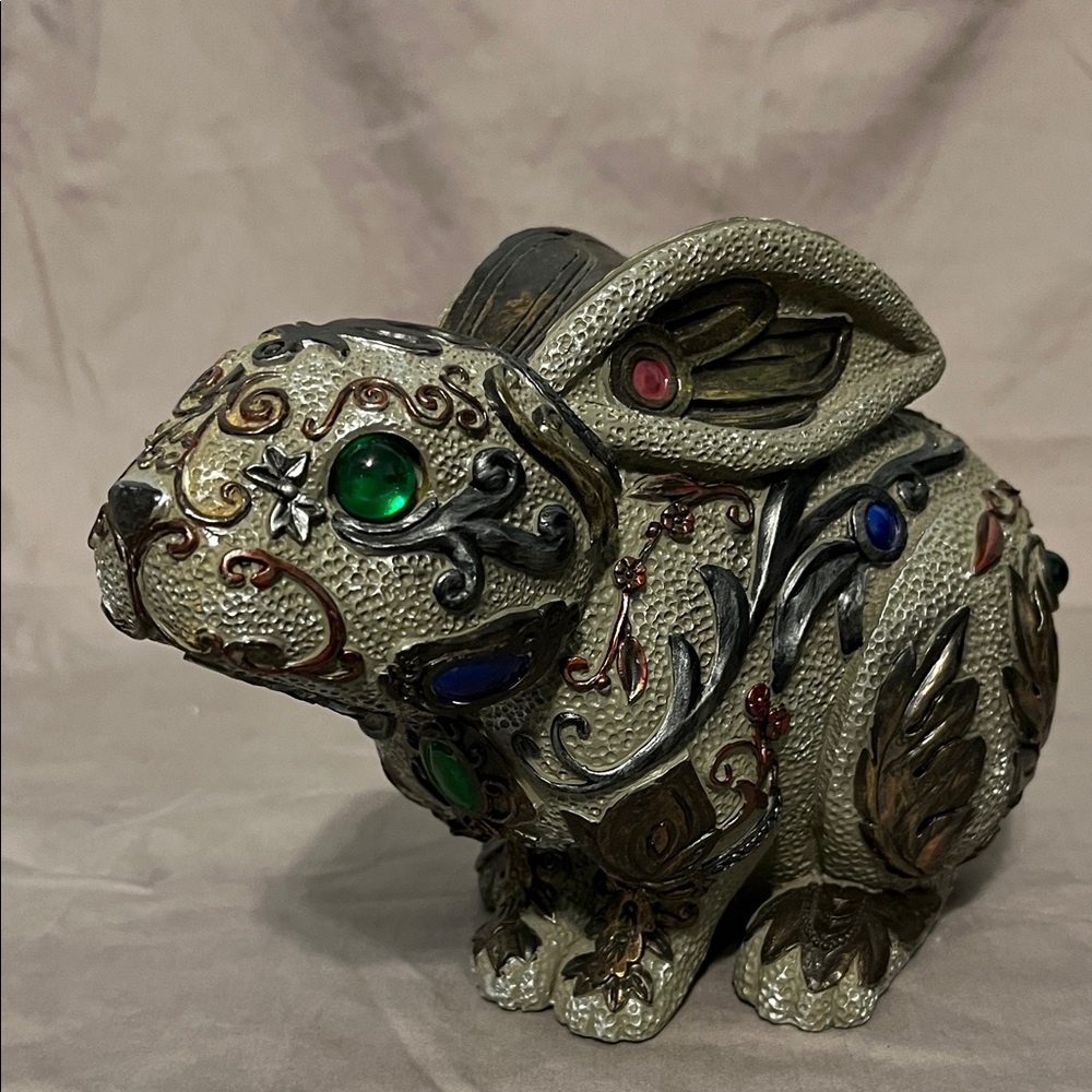 Beautiful Vintage Cloisonne Bunny Rabbit